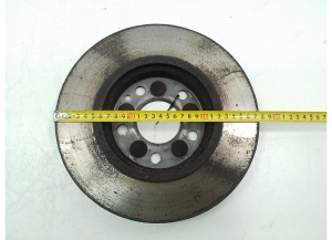  Brake disc front 