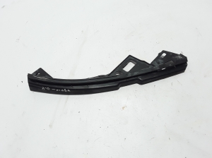  Front bumper bracket 