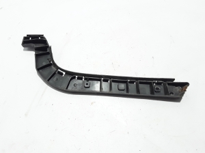  Rear bumper bracket 