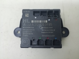  Rear side door control unit 