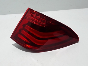  Rear corner lamp 