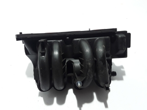  Intake manifold 