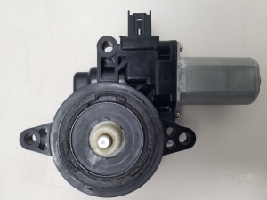  Rear side door window motor 