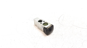  Air conditioner hose valve 