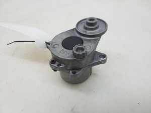  Strap tensioner 