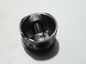  Piston et ses pièces 