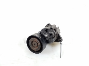  Strap tensioner 