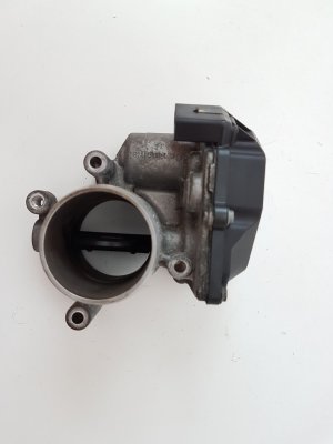  Accelerator valve 