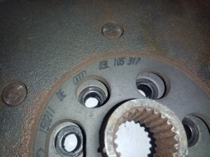  Clutch flywheel 