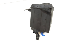  Tank for coolant 