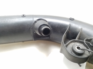  Air intake hose 