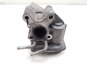  EGR valve 