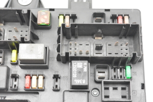  Fuse block holder under the hood 