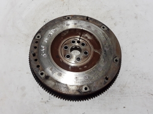  Clutch flywheel 