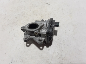  EGR valve 