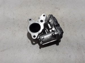  EGR valve 