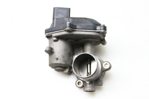  EGR valve 