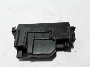  Fuse block holder under the hood 