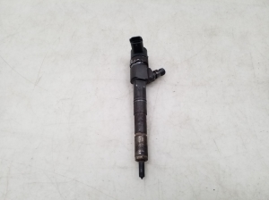  Fuel injector 