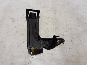  Front bumper bracket 