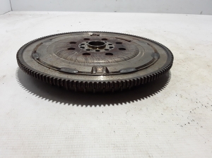  Clutch flywheel 