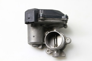  EGR valve 