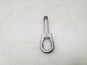  Tow hook 