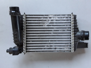  Intercooler radiator 