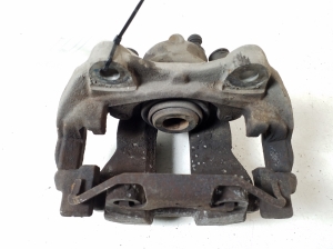  Rear brake caliper 