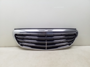  Front grille 