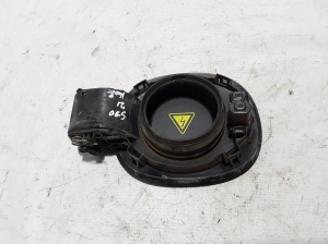  Fuel filler cap 