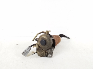  Fuel filter housing 