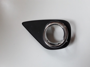  Front bumper fog lamp cover 