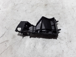  Front bumper bracket 