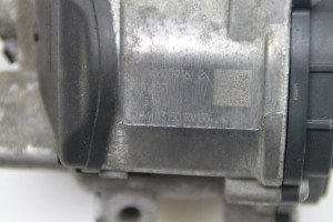  EGR valve 