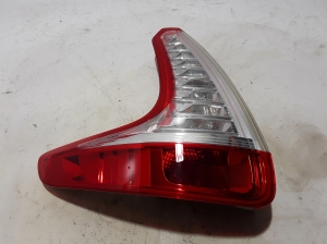  Rear corner lamp 