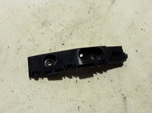  Front bumper bracket 