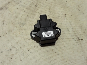  Accelerator pedal sensor 