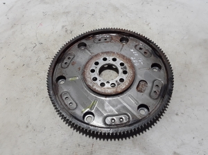  Clutch flywheel 