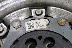  Clutch flywheel 