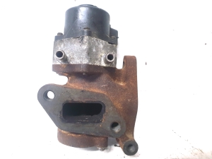  EGR valve 