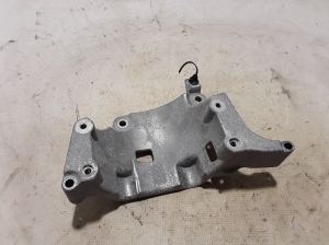  Generator holder 