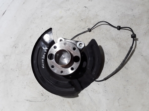  Rear hub 