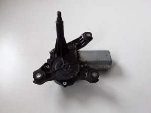  Rear wiper motor 