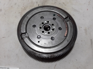  Clutch flywheel 