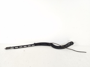  Windshield wiper blade 