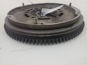  Clutch flywheel 