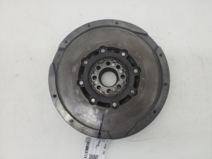  Clutch flywheel 