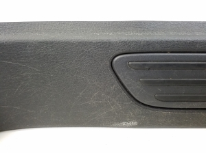  Inner threshold trim 