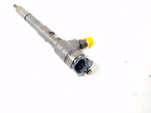  Fuel injector 